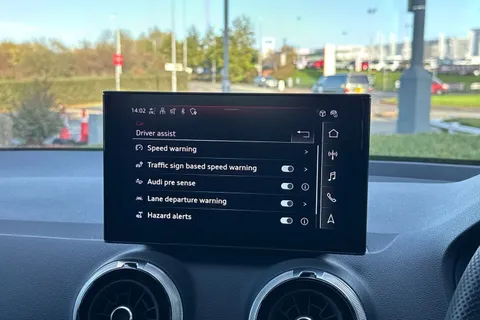 DF74HDE Audi Q2 S line 35 TFSI  150 PS 6-speed Thumbnail #34