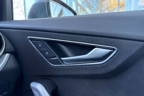 DF74HDE Audi Q2 S line 35 TFSI  150 PS 6-speed Thumbnail #43