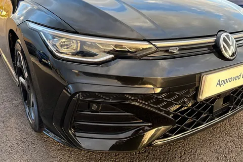 DE25PMX Volkswagen Golf 1.5 eTSI 150 R-Line 5dr DSG **TECH PACK, WINTER PACK, LED MATRIX LIGHTS** Thumbnail #10