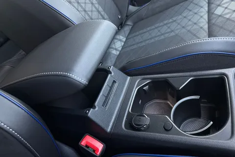 DE25PMX Volkswagen Golf 1.5 eTSI 150 R-Line 5dr DSG **TECH PACK, WINTER PACK, LED MATRIX LIGHTS** Thumbnail #41