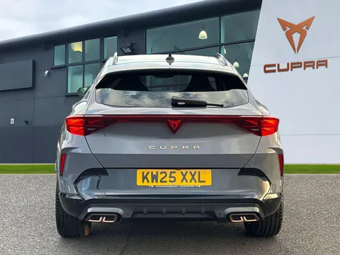 KW25XXL CUPRA Formentor 1.5 eHybrid 204 V3 5dr DSG ** DELIVERY MILEAGE** Thumbnail #5