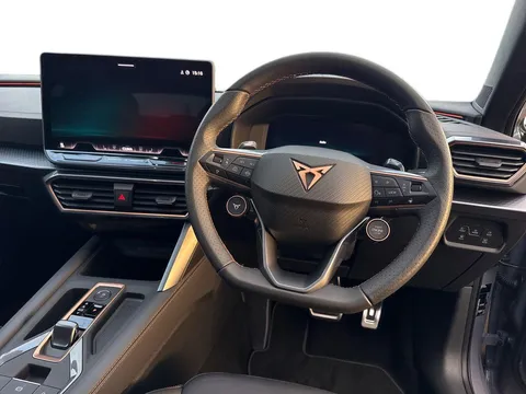 KW25XXL CUPRA Formentor 1.5 eHybrid 204 V3 5dr DSG ** DELIVERY MILEAGE** Thumbnail #14