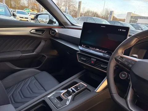 KW25XXL CUPRA Formentor 1.5 eHybrid 204 V3 5dr DSG ** DELIVERY MILEAGE** Thumbnail #16