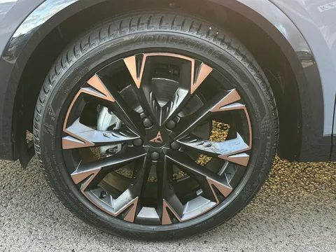 KW25XXL CUPRA Formentor 1.5 eHybrid 204 V3 5dr DSG ** DELIVERY MILEAGE** Thumbnail #23