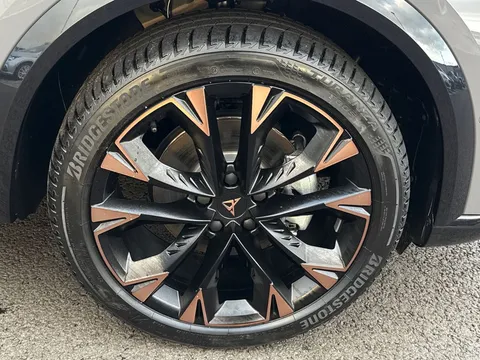 KW25XXL CUPRA Formentor 1.5 eHybrid 204 V3 5dr DSG ** DELIVERY MILEAGE** Thumbnail #24