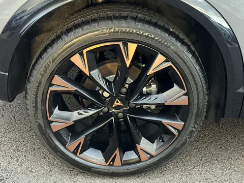 KW25XXL CUPRA Formentor 1.5 eHybrid 204 V3 5dr DSG ** DELIVERY MILEAGE** Thumbnail #25