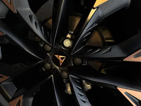 KW25XXL CUPRA Formentor 1.5 eHybrid 204 V3 5dr DSG ** DELIVERY MILEAGE** Thumbnail #28