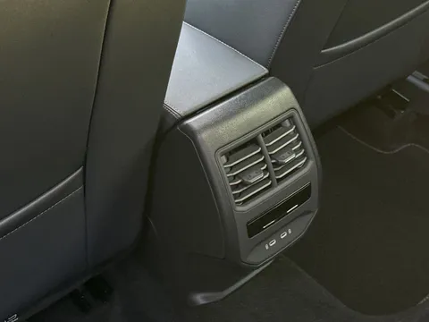 KW25XXL CUPRA Formentor 1.5 eHybrid 204 V3 5dr DSG ** DELIVERY MILEAGE** Thumbnail #32