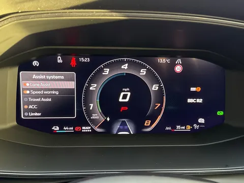 KW25XXL CUPRA Formentor 1.5 eHybrid 204 V3 5dr DSG ** DELIVERY MILEAGE** Thumbnail #36