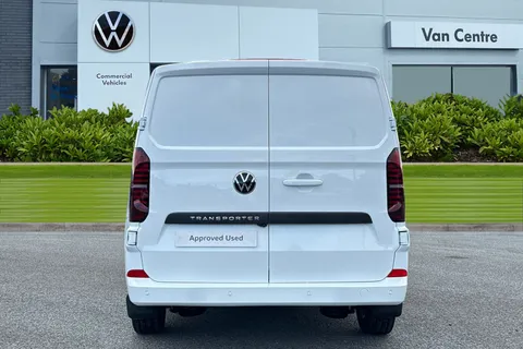 DE75KGJ Volkswagen Transporter 2.0 TDI 150 Commerce Pro Van Thumbnail #5