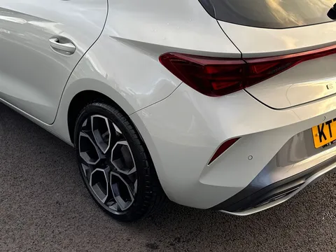 KT74VNJ CUPRA Leon 1.5 TSI 150 V1 5dr **RARE COLOUR** Thumbnail #17