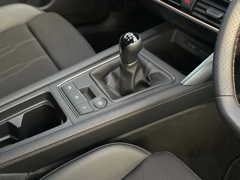 KT74VNJ CUPRA Leon 1.5 TSI 150 V1 5dr **RARE COLOUR** Thumbnail #21