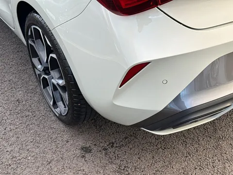 KT74VNJ CUPRA Leon 1.5 TSI 150 V1 5dr **RARE COLOUR** Thumbnail #27