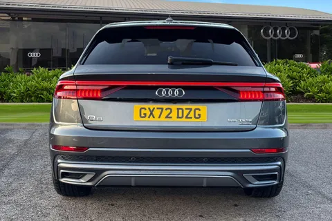 4 of 56 for Audi Q8 S line 55 TFSI quattro 340 PS tiptronic