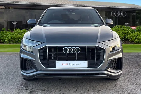 6 of 56 for Audi Q8 S line 55 TFSI quattro 340 PS tiptronic