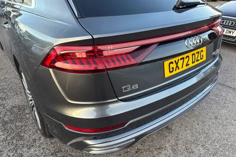 8 of 56 for Audi Q8 S line 55 TFSI quattro 340 PS tiptronic
