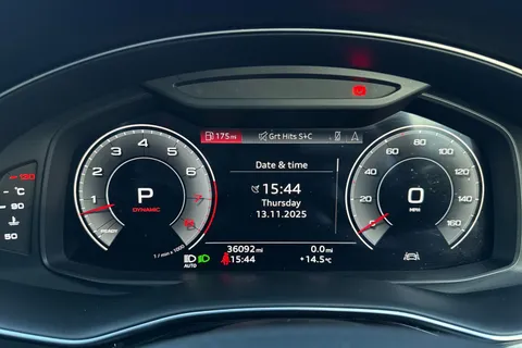 30 of 56 for Audi Q8 S line 55 TFSI quattro 340 PS tiptronic