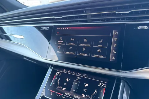 41 of 56 for Audi Q8 S line 55 TFSI quattro 340 PS tiptronic