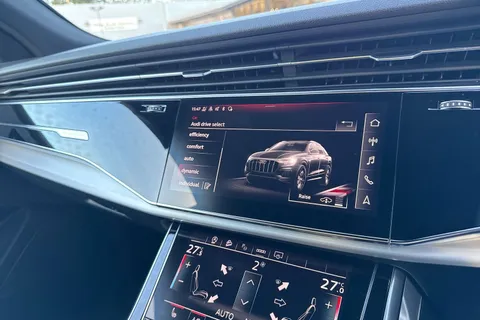 42 of 56 for Audi Q8 S line 55 TFSI quattro 340 PS tiptronic