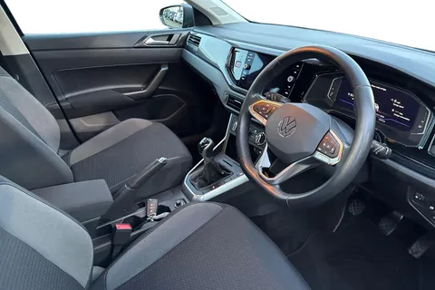 DE72KCO Volkswagen Polo 1.0 TSI Life 5dr | Rear Camera | Parking Sensors Thumbnail #8