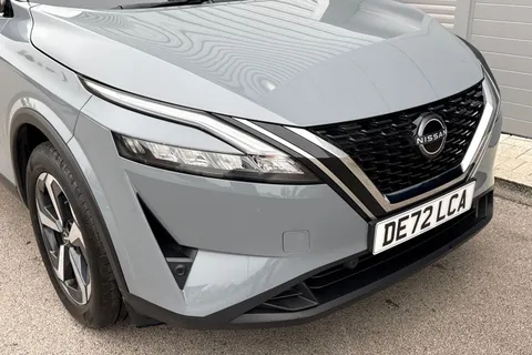 DE72LCA Nissan Qashqai 1.3 DIG-T MHEV N-Connecta XTRON Euro 6 (s/s) 5dr Thumbnail #10