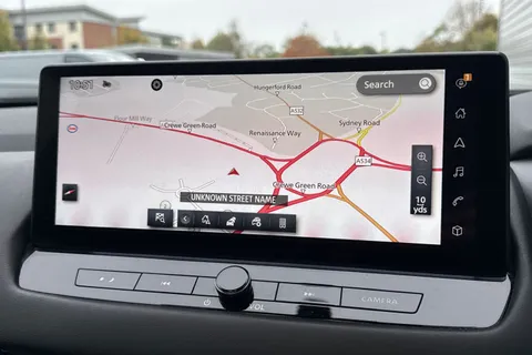 DE72LCA Nissan Qashqai 1.3 DIG-T MHEV N-Connecta XTRON Euro 6 (s/s) 5dr Thumbnail #18