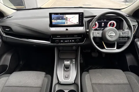 DE72LCA Nissan Qashqai 1.3 DIG-T MHEV N-Connecta XTRON Euro 6 (s/s) 5dr Thumbnail #29