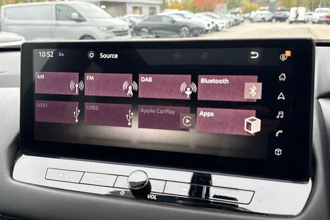 DE72LCA Nissan Qashqai 1.3 DIG-T MHEV N-Connecta XTRON Euro 6 (s/s) 5dr Thumbnail #49