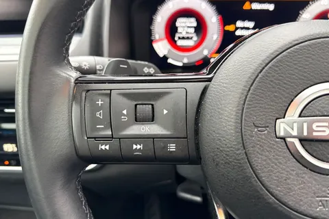 DE72LCA Nissan Qashqai 1.3 DIG-T MHEV N-Connecta XTRON Euro 6 (s/s) 5dr Thumbnail #55