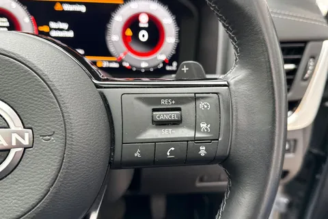 DE72LCA Nissan Qashqai 1.3 DIG-T MHEV N-Connecta XTRON Euro 6 (s/s) 5dr Thumbnail #57