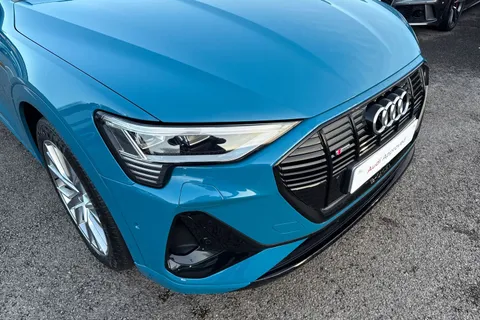EY71XVT Audi e-tron Sportback Launch Edition 55 quattro 300,00 kW Thumbnail #9