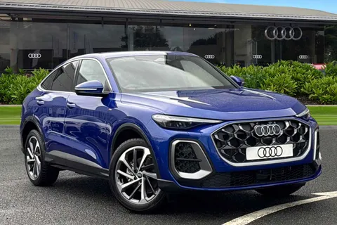  Audi Q5 2.0 TFSI S line Sportback S Tronic quattro Euro 6 (s/s) 5dr Thumbnail #2