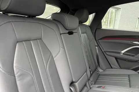  Audi Q5 2.0 TFSI S line Sportback S Tronic quattro Euro 6 (s/s) 5dr Thumbnail #19