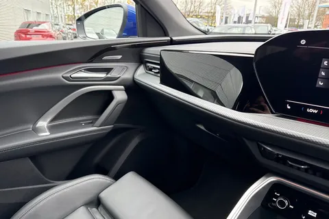  Audi Q5 2.0 TFSI S line Sportback S Tronic quattro Euro 6 (s/s) 5dr Thumbnail #20