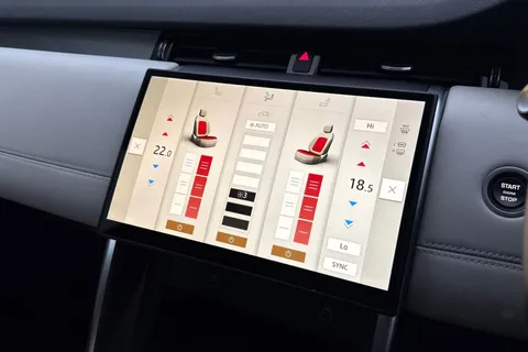 KO73YMK Land Rover Discovery Sport 1.5 P300e Dynamic HSE 5dr Thumbnail #24