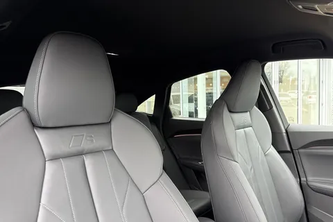  Audi Q5 2.0 TFSI S line Sportback S Tronic quattro Euro 6 (s/s) 5dr Thumbnail #24