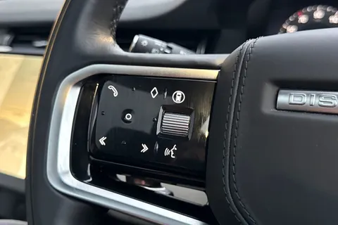 KO73YMK Land Rover Discovery Sport 1.5 P300e Dynamic HSE 5dr Thumbnail #36