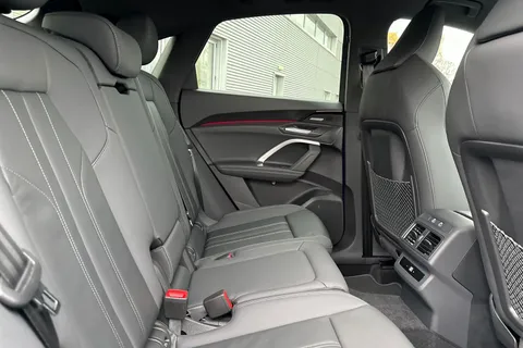  Audi Q5 2.0 TFSI S line Sportback S Tronic quattro Euro 6 (s/s) 5dr Thumbnail #38