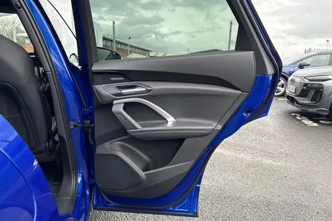  Audi Q5 2.0 TFSI S line Sportback S Tronic quattro Euro 6 (s/s) 5dr Thumbnail #43