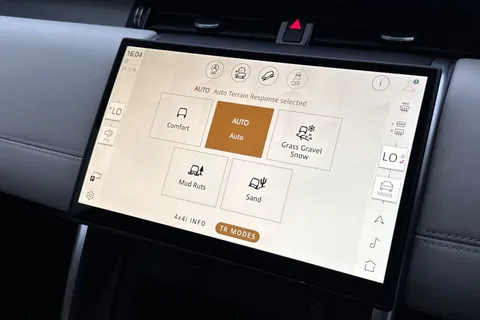 KO73YMK Land Rover Discovery Sport 1.5 P300e Dynamic HSE 5dr Thumbnail #45