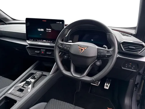 KR74NBG CUPRA Formentor 2.0 TSI 333 VZ3 5dr DSG 4Drive **Panoramic sunroof** Thumbnail #14