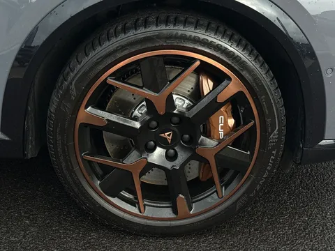 KR74NBG CUPRA Formentor 2.0 TSI 333 VZ3 5dr DSG 4Drive **Panoramic sunroof** Thumbnail #24