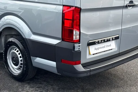 BK75JXD Volkswagen Crafter 2.0 TDI 163PS HDE Commerce (Business Pack) Low Roof Van Auto Thumbnail #8