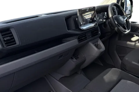 BK75JXD Volkswagen Crafter 2.0 TDI 163PS HDE Commerce (Business Pack) Low Roof Van Auto Thumbnail #15