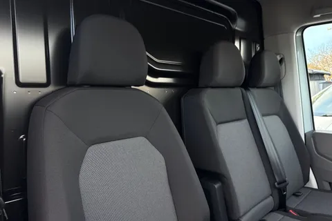 BK75JXD Volkswagen Crafter 2.0 TDI 163PS HDE Commerce (Business Pack) Low Roof Van Auto Thumbnail #24