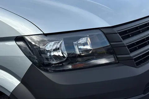 BK75JXD Volkswagen Crafter 2.0 TDI 163PS HDE Commerce (Business Pack) Low Roof Van Auto Thumbnail #28