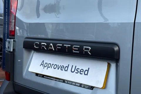 BK75JXD Volkswagen Crafter 2.0 TDI 163PS HDE Commerce (Business Pack) Low Roof Van Auto Thumbnail #35