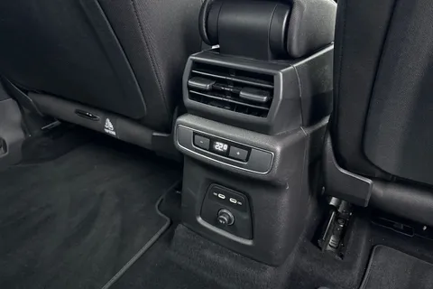 39 of 66 for Audi Q4 e-tron Q4 Sport 35 e-tron 125,00 kW