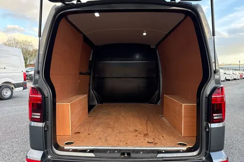 DG74EDU Volkswagen Transporter T28 Highline SWB 110 PS 2.0 TDI 5sp - LED's / Nav Thumbnail #7