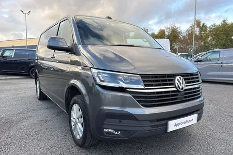 DG74EDU Volkswagen Transporter T28 Highline SWB 110 PS 2.0 TDI 5sp - LED's / Nav Thumbnail #9